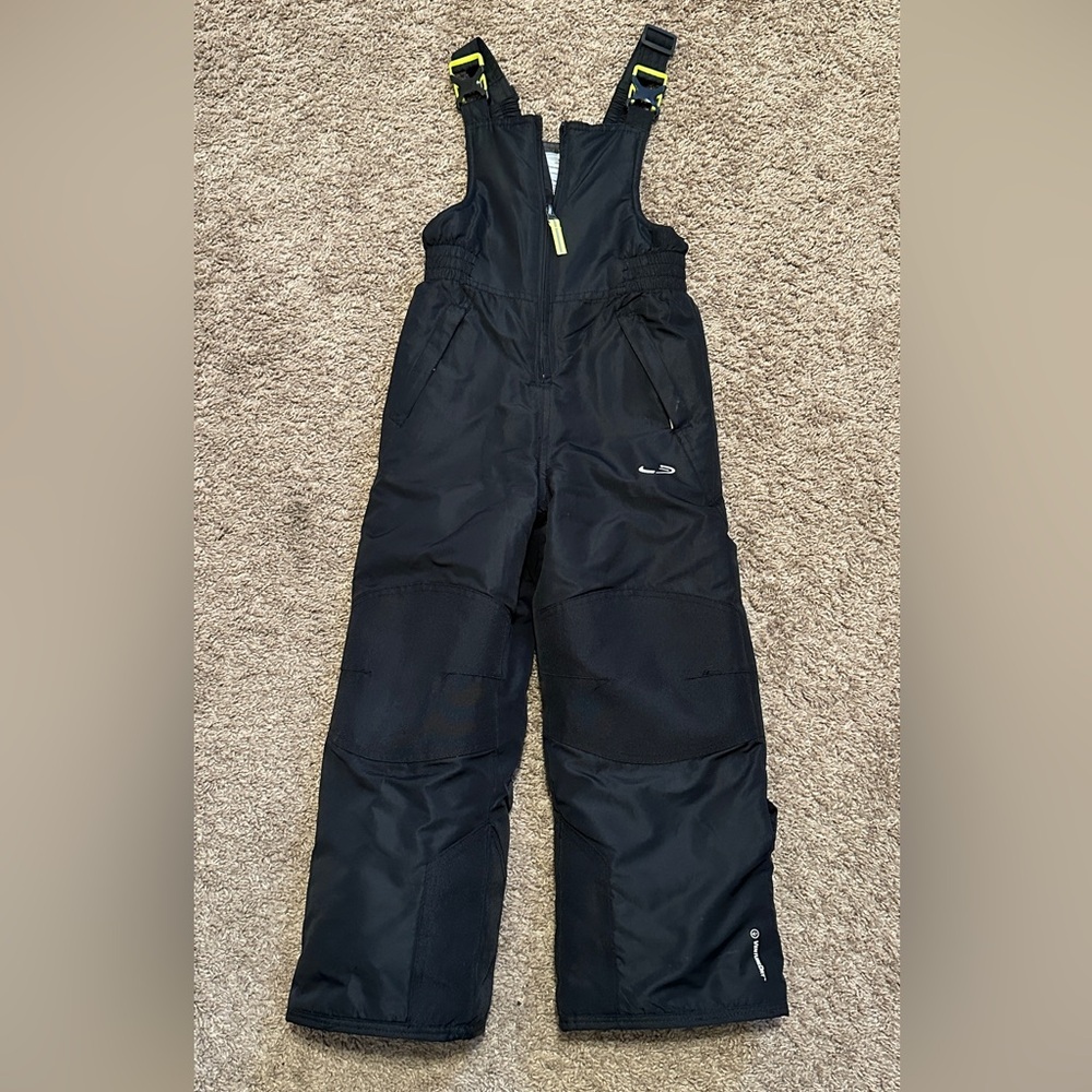Black snow pants